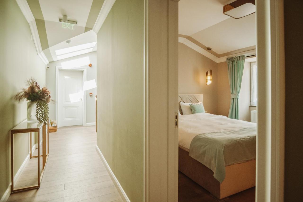 B59 Boutique Hotel Câmpulung Moldovenesc Eksteriør billede