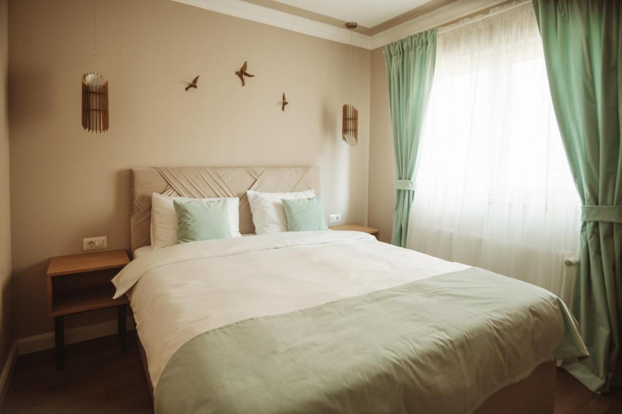 B59 Boutique Hotel Câmpulung Moldovenesc Eksteriør billede