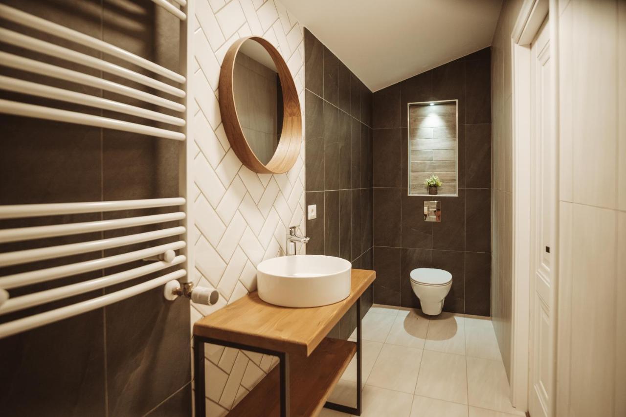 B59 Boutique Hotel Câmpulung Moldovenesc Eksteriør billede