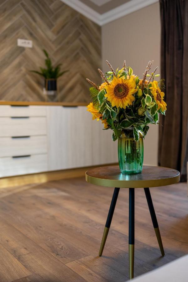 B59 Boutique Hotel Câmpulung Moldovenesc Eksteriør billede